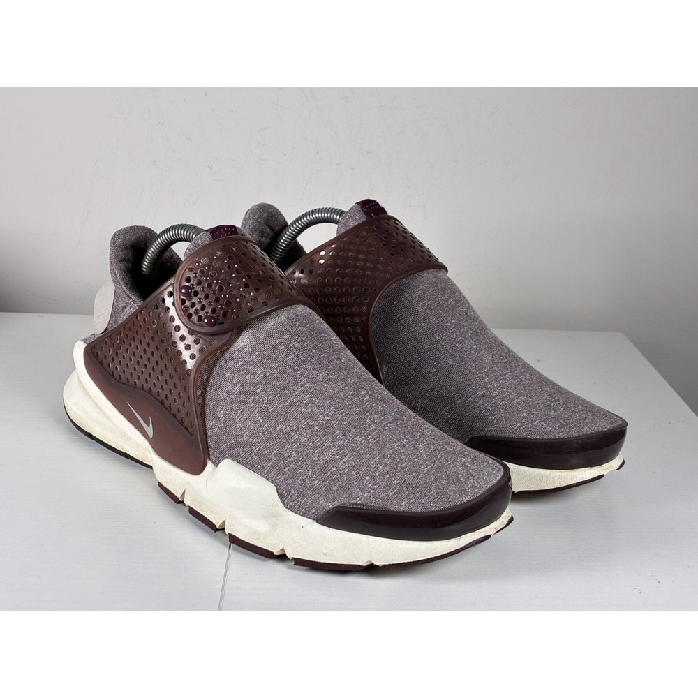 Size 10  - Nike Sock Dart SE Night Maroon Womens Shoes Running Training